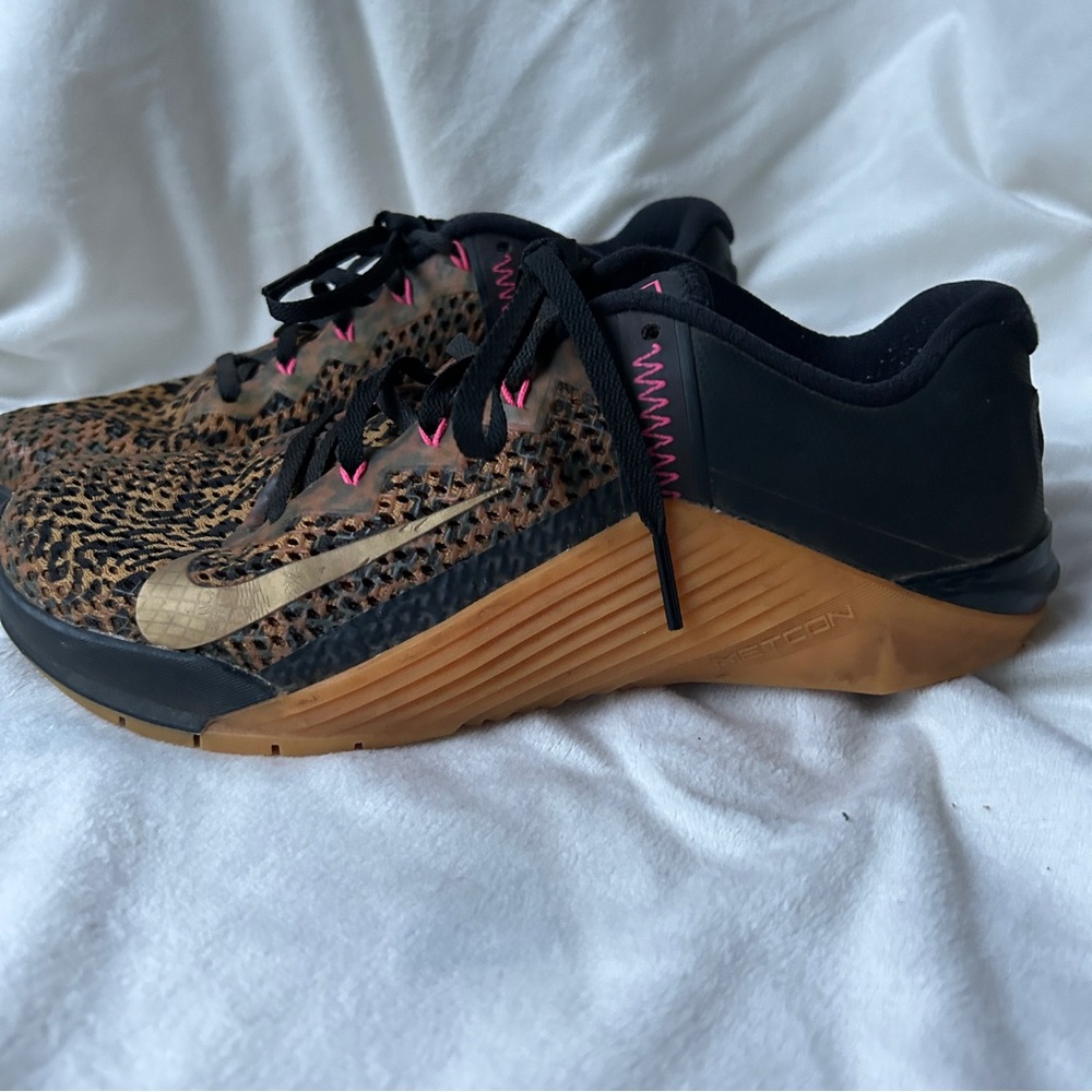 Nike Women’s Leopard Print Training Shoes in Black & Brown